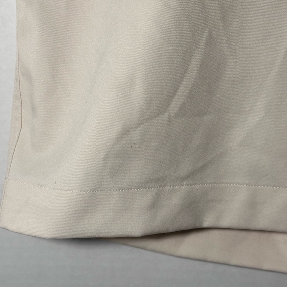 Men’s‎ Under Armour Performance Pleated Front Golf Shorts. Size 36R. Cream. - Picture 4 of 9